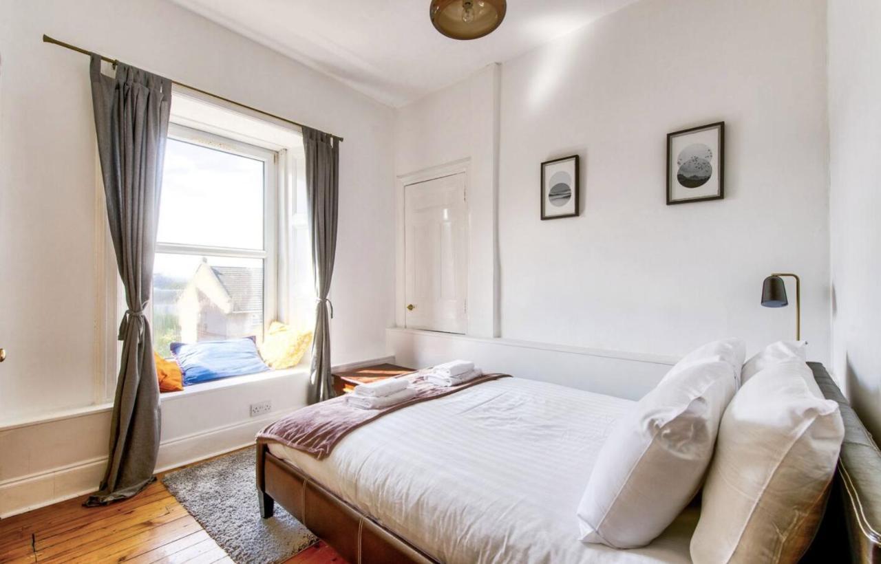 Entire Period Flat By City Centre Edimburgo Esterno foto