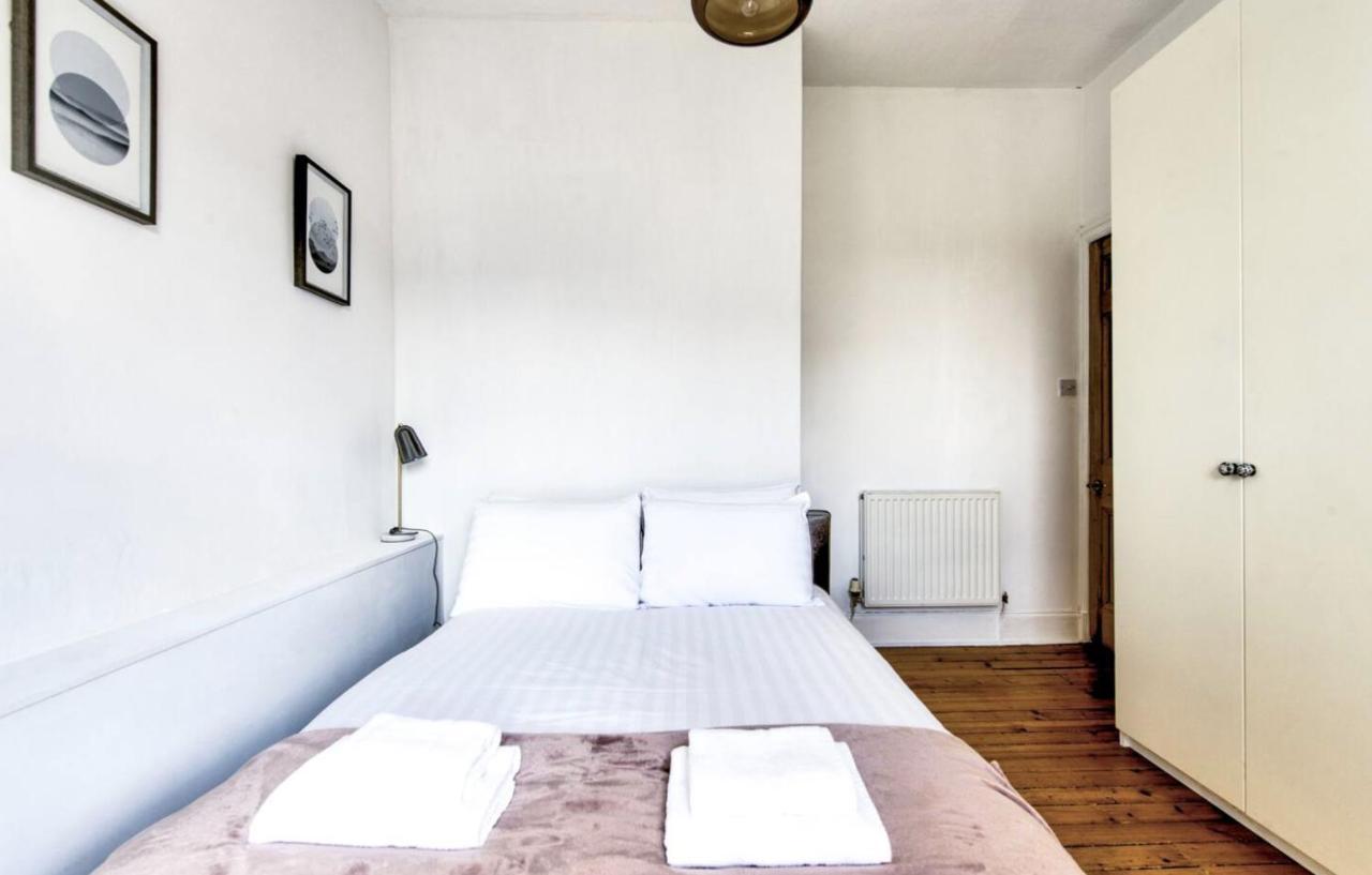 Entire Period Flat By City Centre Edimburgo Esterno foto