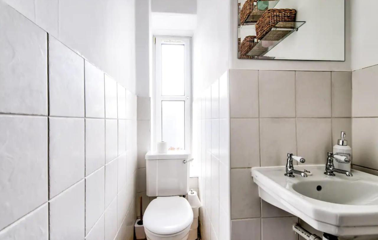 Entire Period Flat By City Centre Edimburgo Esterno foto